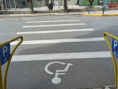 Έλλειψη μπάρας αναπήρων